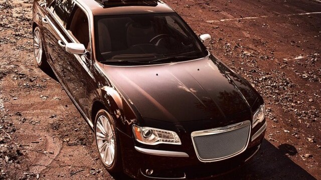 La sorella americana della Lancia Thema si presenta al pubblico in un nuovo allestimento di lusso. Interessanti novità in ambito estetico e meccanico. Disponibile in America da Febbraio 2012.
