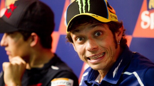 valentino rossi smorfia in conferenza