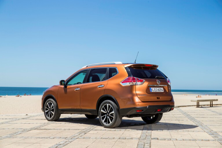Retro Nissan X-Trail 2014