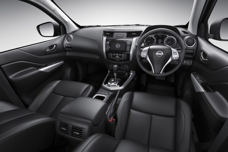 Interni Nissan NP300 Navara