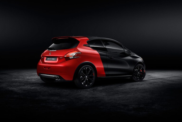 Retro Peugeot 208 GTi 30th