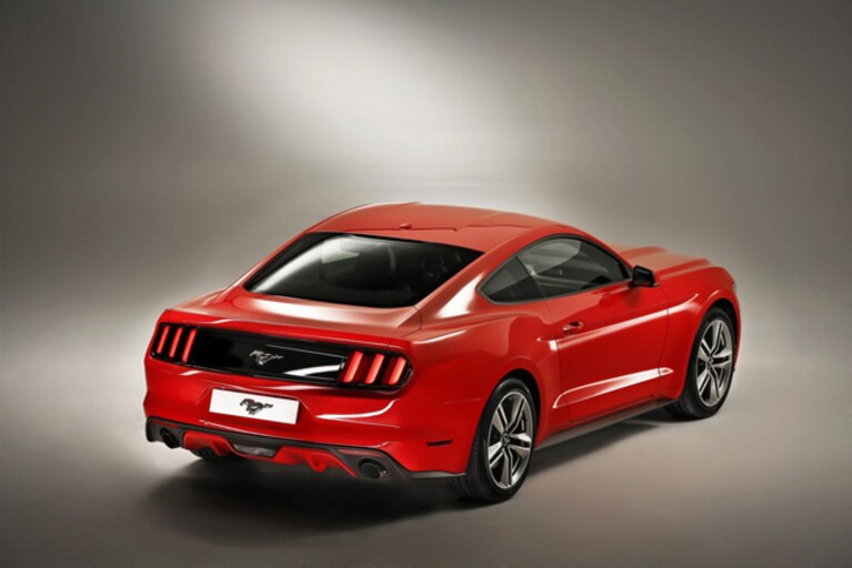 Retro Ford Mustang 2015