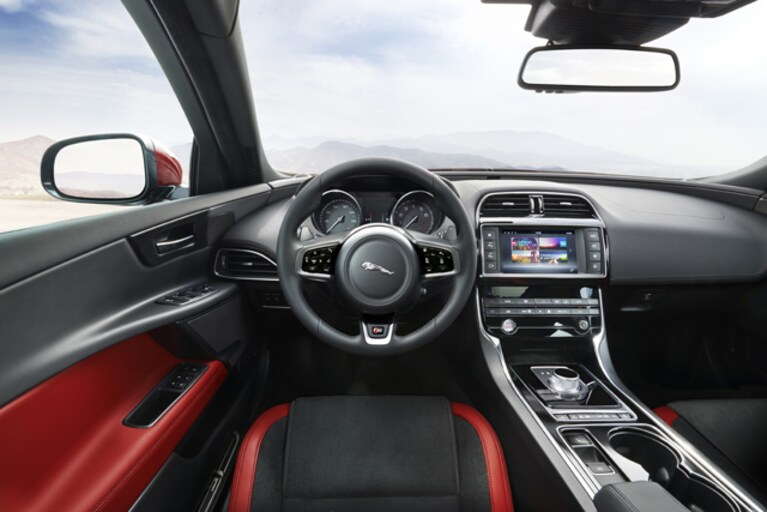 Interni jaguar XE