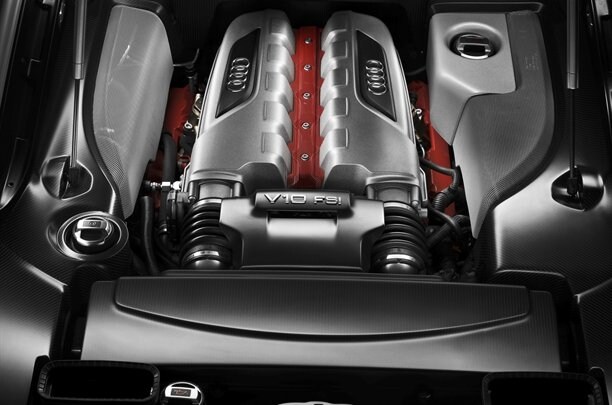 audi-r8-gt-motore-v10