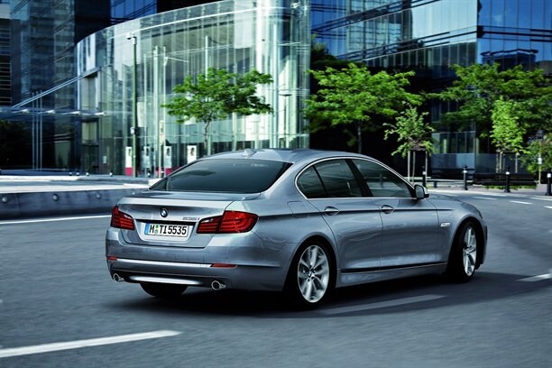 BMW-serie-5-2010-movimento