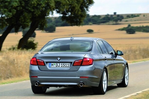 BMW-serie-5-2010-scarichi