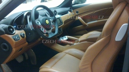Ferrari FF: interni