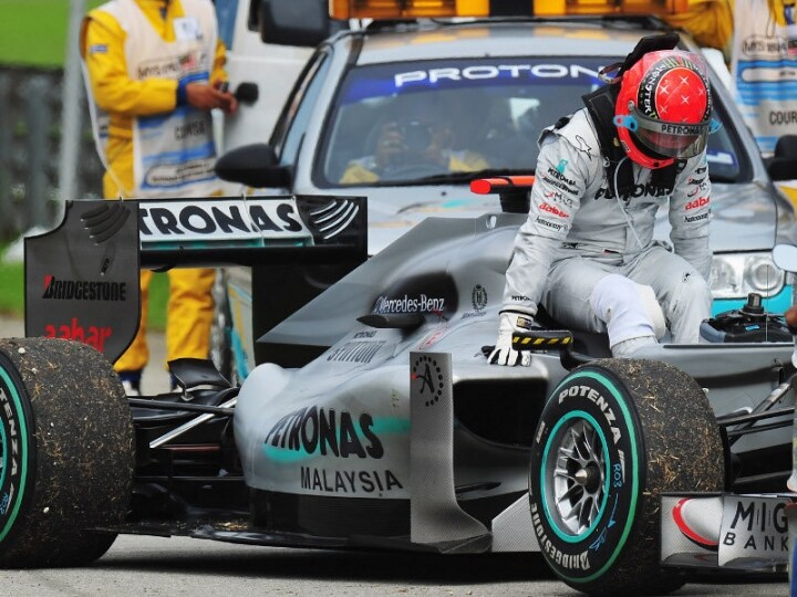 Gp Malesia, Gara: Schumacher si ritira