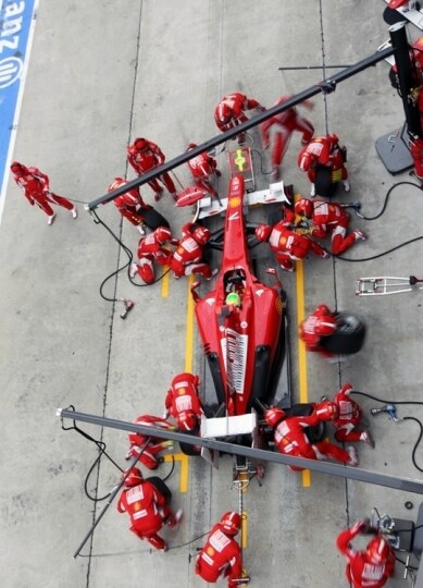 Gp Malesia, Gara: Pit Stop per Massa