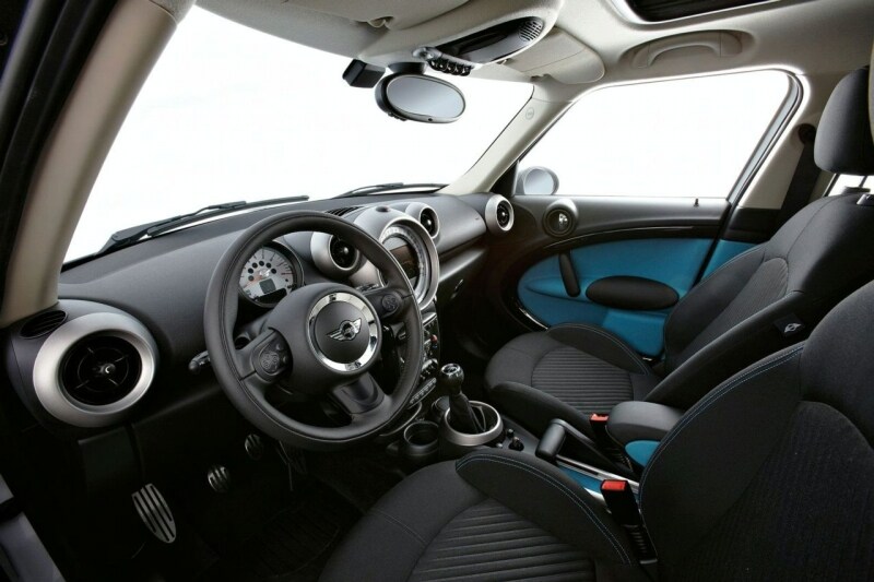 mini-countryman-2