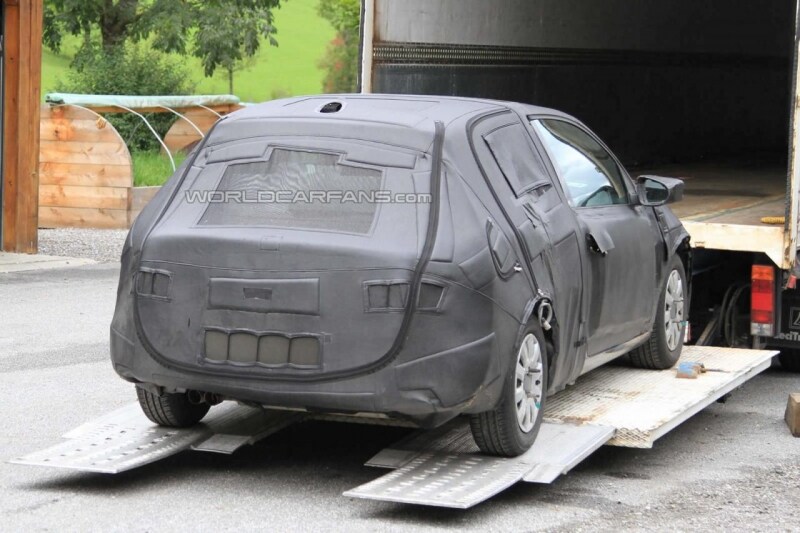 nuova-seat-leon-2012-02