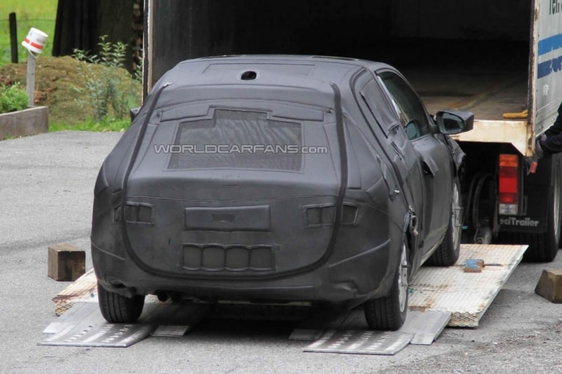 nuova-seat-leon-2012-03