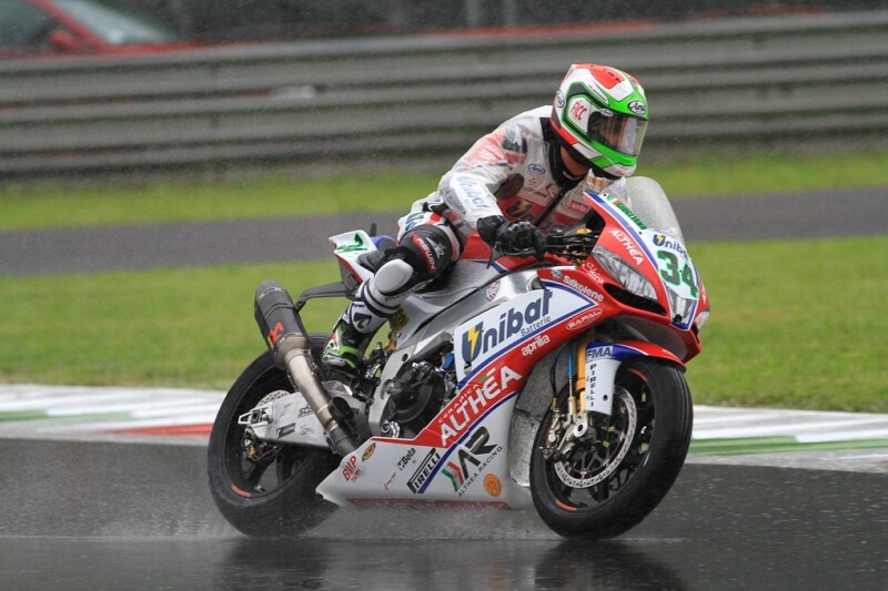 Aprilia RSV4 Factory