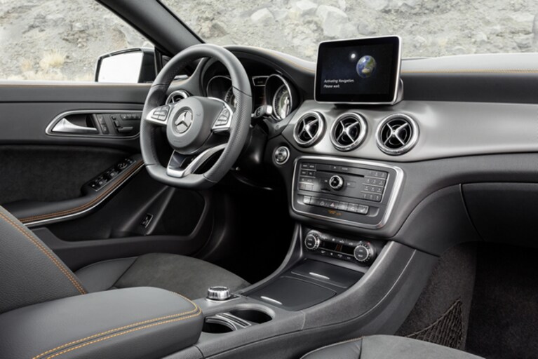 Interni Mercedes CLA Shooting Brake