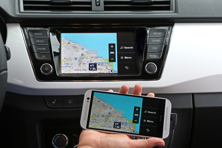 MirrorLink skoda Fabia
