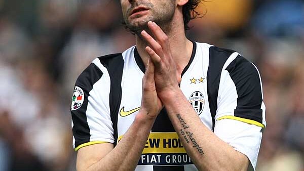 esultanza contro i tifosi