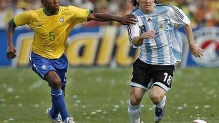 Prevista un amichevole di lusso tra Argentina e Brasile.