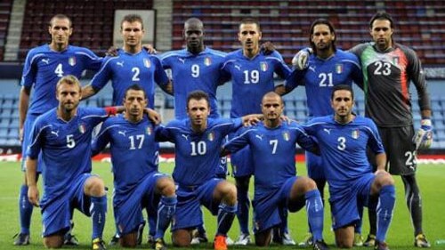 Il tecnico dell'Italia, Prandelli, ha scelto l'11 anti-Irlanda del Nord.