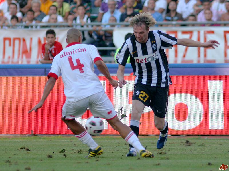 italy-soccer-serie-a-2010-8-29-14-14-23