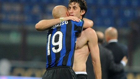 Infortuni per Milito e Cambiasso: stiramento per entrambi.