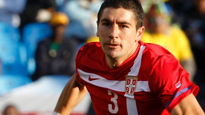 Kolarov lancia l'accusa verso Pistocchi e verso gli italiani: "popolo di razzisti".