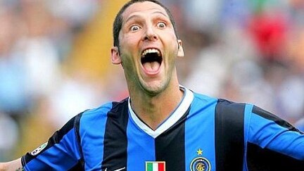 Materazzi smentisce l'abbraccio con Zizou Zidane.