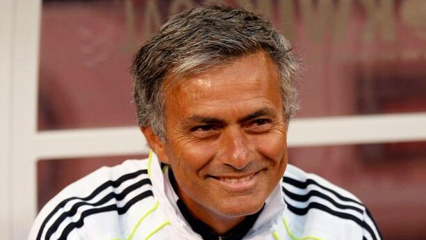 Mourinho commenta con ironia la sconfitta dell'Inter contro il Chievo.