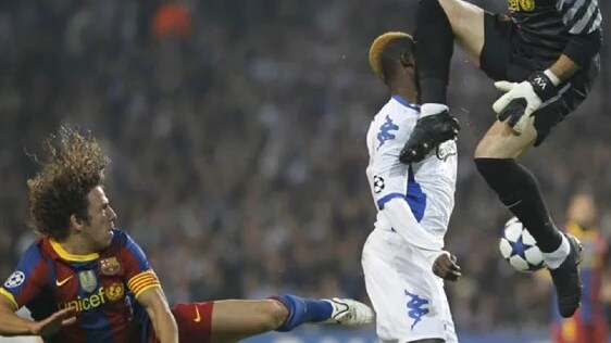 Gronkjaer salva la vita a N'Doye dopo un intervento killer di Valdez.