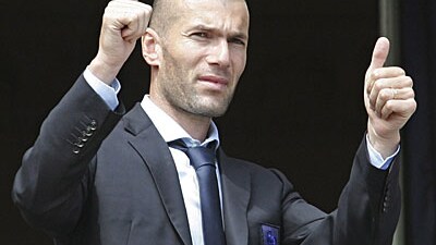 Zinedine Zidane smentisce la pace scoppiata con Materazzi.