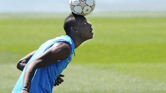 Balotelli sull'esperienza al Manchester City: qui sono felice, ma non sorrido