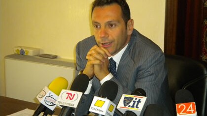Lecce-Bari a porte chiuse, Semeraro inviperito: è la decisione peggiore