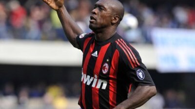 Seedorf scoppia in lacrime dopo l'eliminazione dalla Champions League: ecco il video