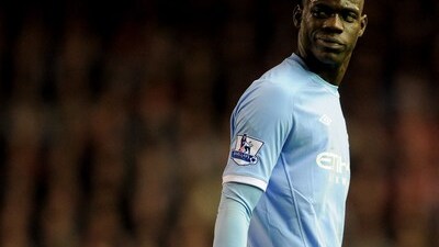 11.000 euro di multe totali e 27 rimozioni forzate per la sua Maserati.