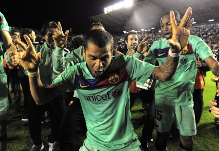 Barcellona Campione di Spagna, Dani Alves festeggia