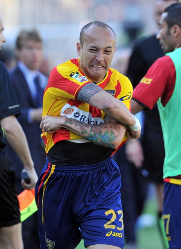 Chevanton esulta dopo un gol, Lecce - Serie A