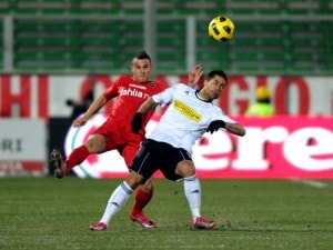 Probabili formazioni Cagliari-Cesena 2011: duello tra Jimenez e Pisano