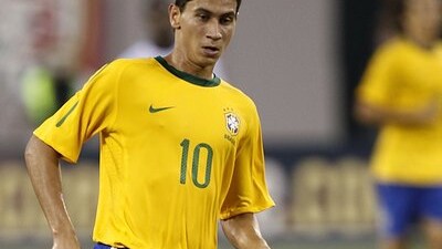 Secondo la stampa brasiliana, Ganso sembra ormai destinato a vestire la maglia del Corinthians.