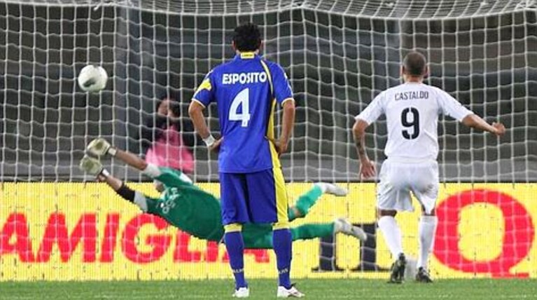 Verona-Nocerina 1-1 Castaldo