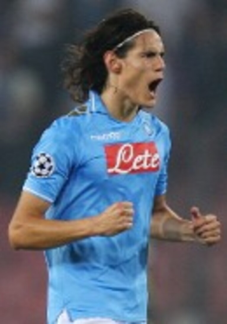 Cavani esulta dopo il gol al Villarreal