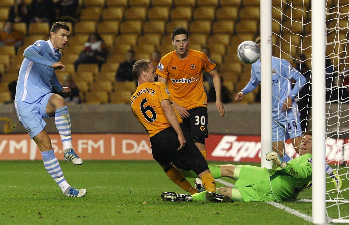 small_111027-012451_to261011est_7298