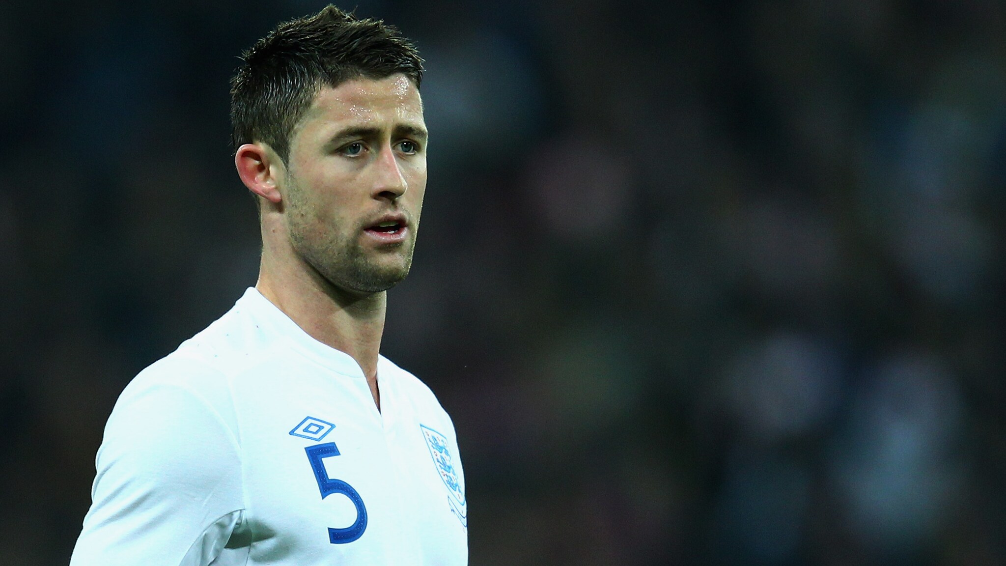 gary cahill è stato pagato 7 milioni di sterline, titolare con Capello.