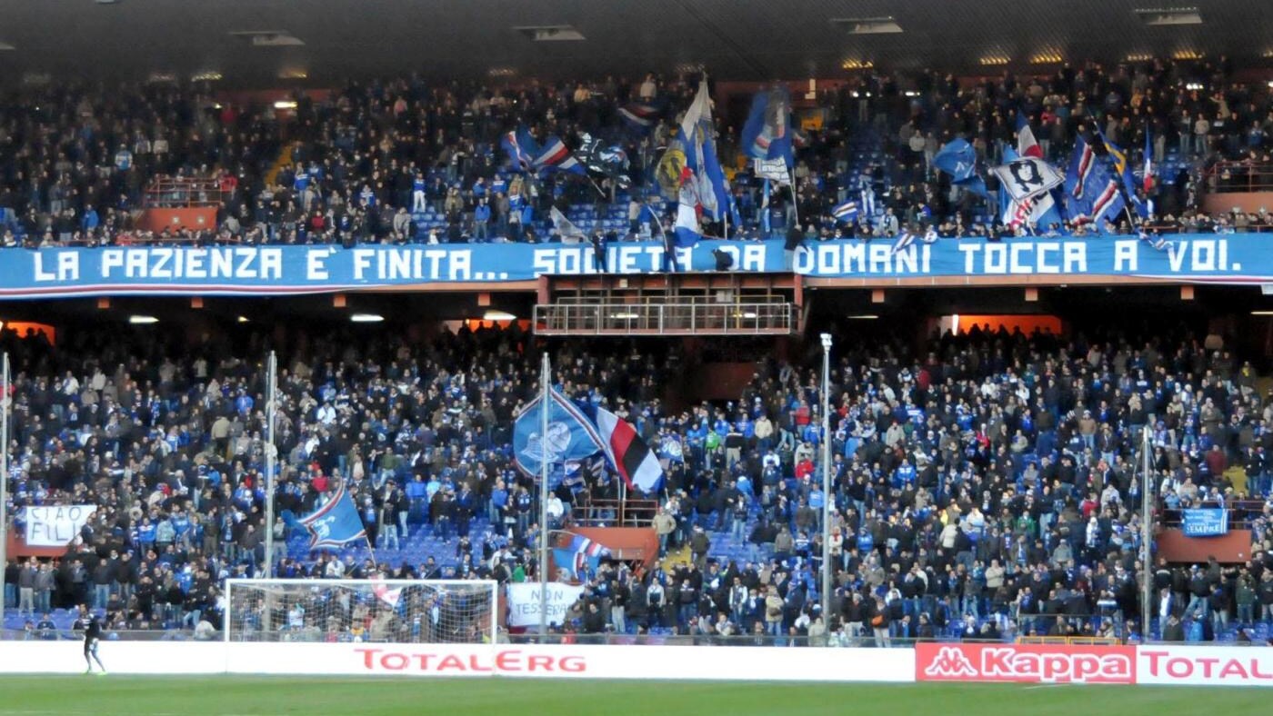 Sampdoria contestata dai tifosi dopo la sconfitta interna col Varese