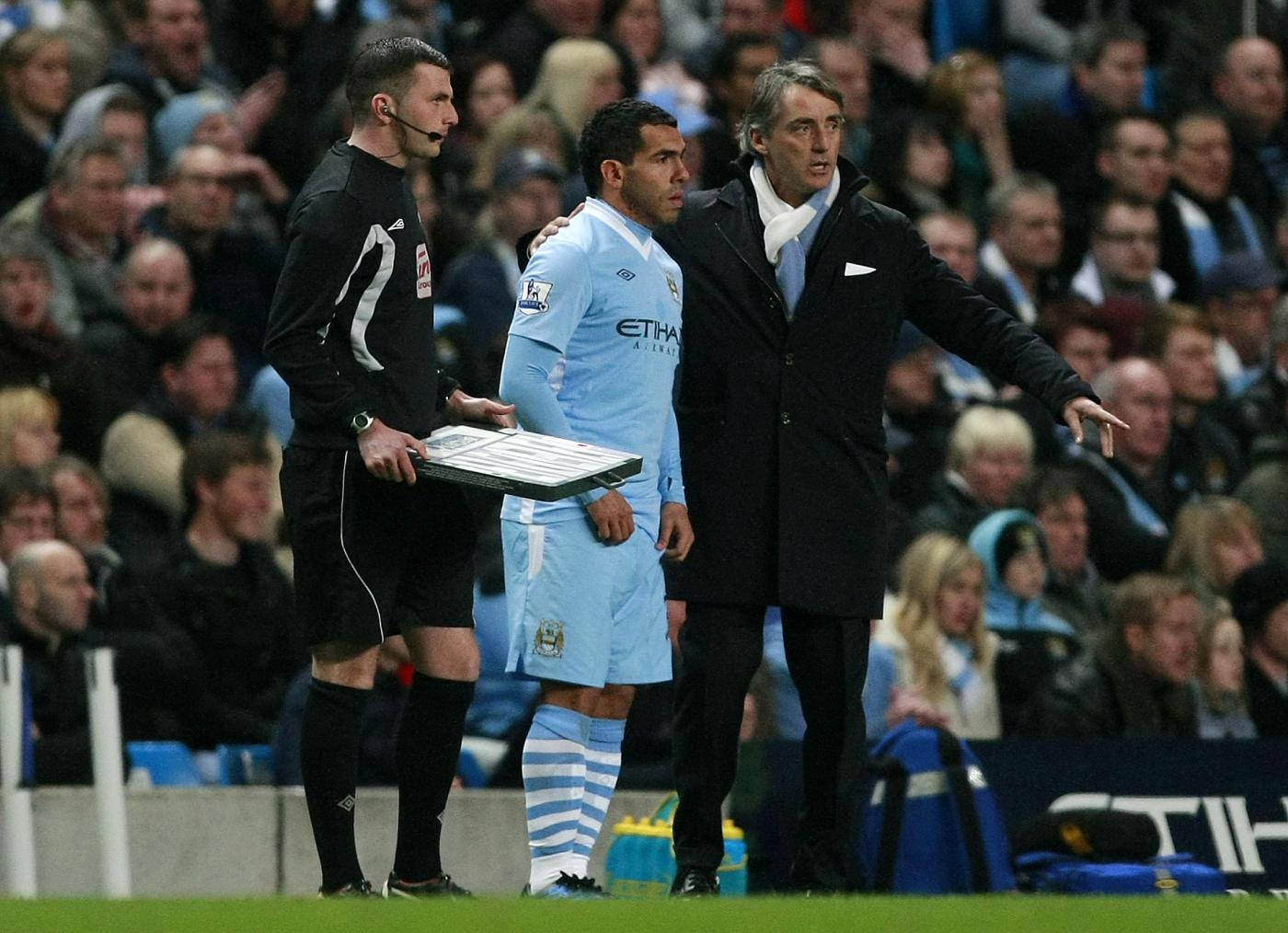 cahill, tevez, aguero, nasri.