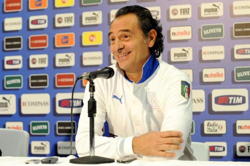 prandelli sorride ok per gli stages