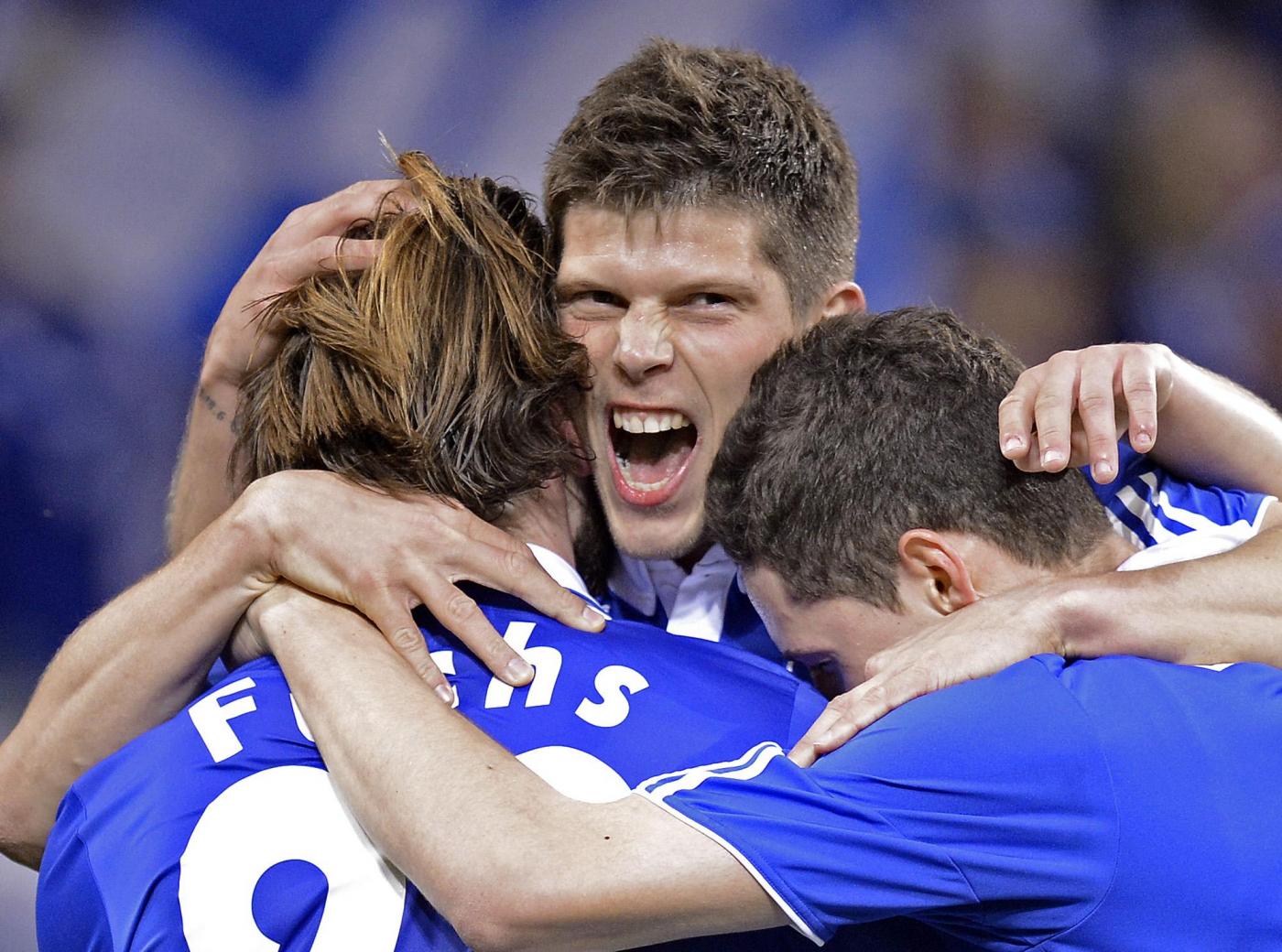 lo schalke 04 si dimentica huntelaar allo stadio