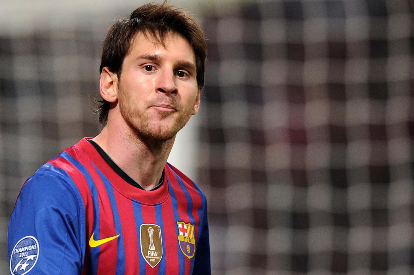 il barcellona è aiutato dall'Uefa? Dopo i match con il chelsea e l'arsenal anche quello con il milan fa discutere.