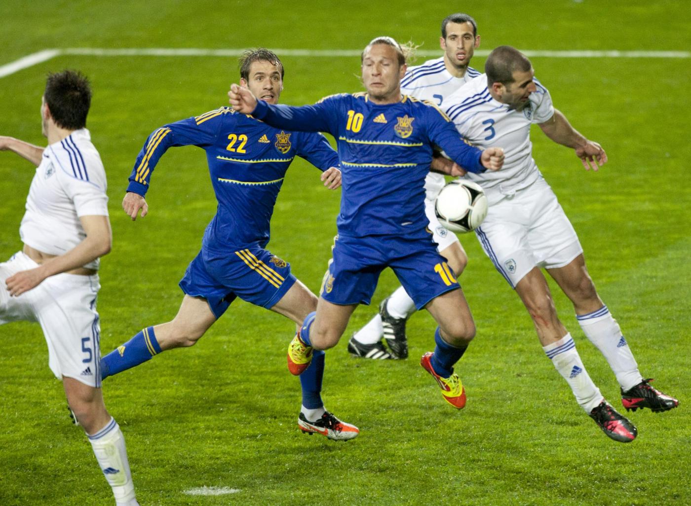 L'attaccante Voronin in carriera ha realizzato più di cento gol, ma ieri contro l'Estonia ha commesso un errore incredibile.