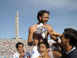 Recoba trascina il Nacional di Montevideo