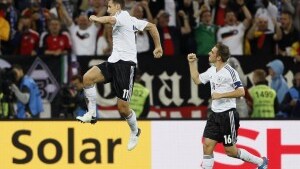 Domenica l'Italia ha vinto per la terza volta ai calci di rigore, contro gli inglesi che dal dischetto, hanno perso sei volte su sette. Con la Germania vietati i calci di rigore. Dagli undici metri i tedeschi sono infallibili, hanno vinto quattro volte su cinque ed hanno fallito solo due rigori su ventiquattro calciati.