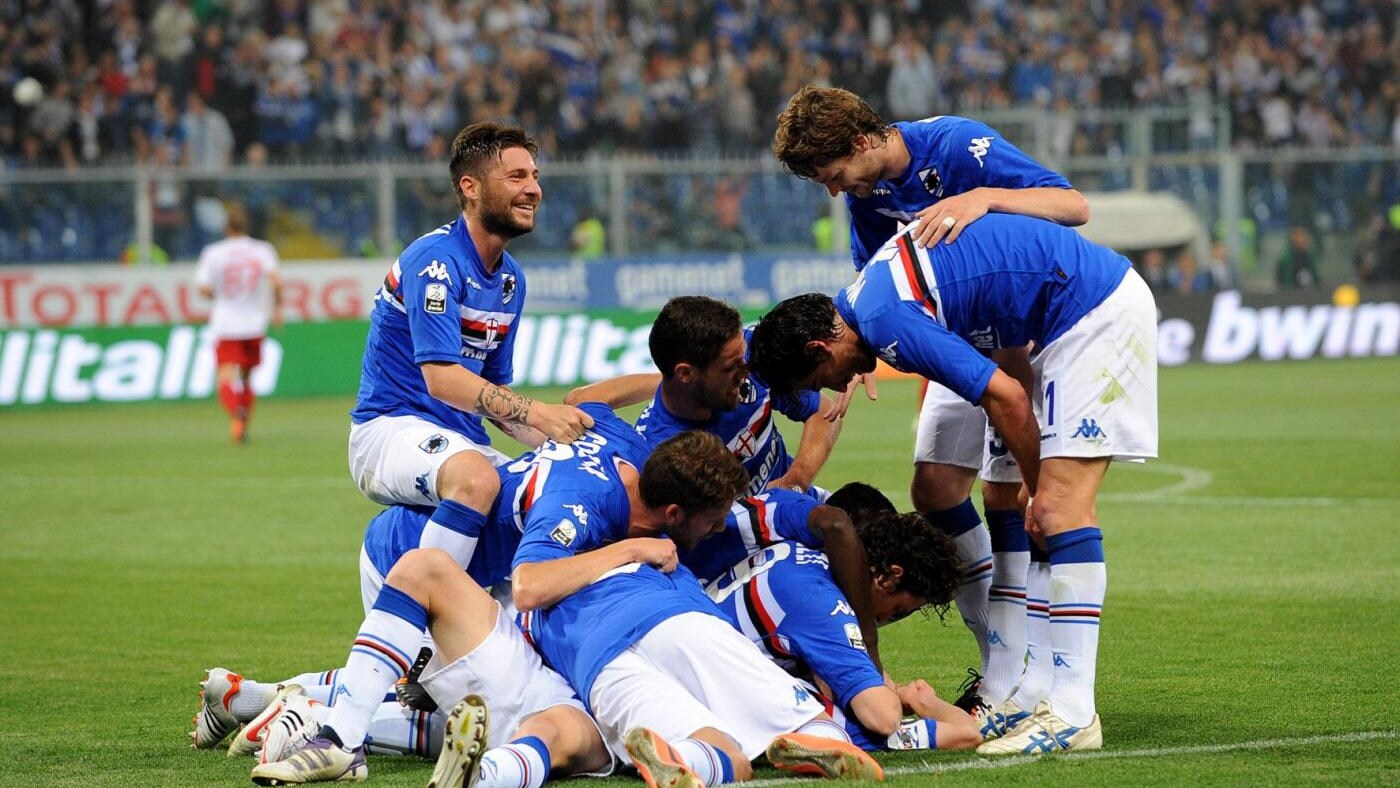 Ricca di gol la finale d'andata dei playoff di Serie B. La Sampdoria, grazie alla doppietta di Gastaldello, ha sconfitto 3 a 2 il Varese. La finale di ritorno si giocherà il 9 giugno.